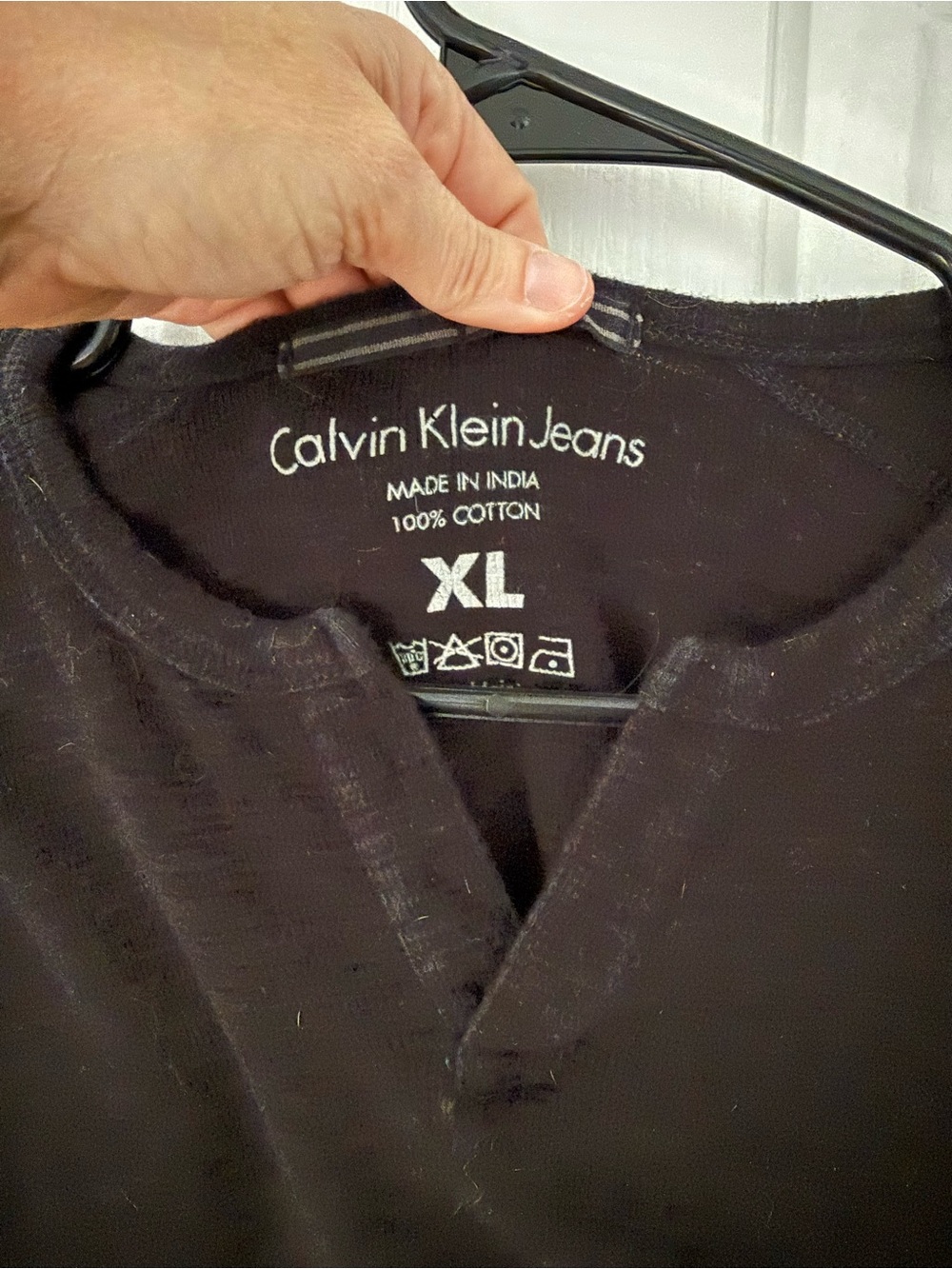 Calvin Klein Jeans Men's Black Long-Sleeve Waffle Thermal Shirt - Picture 2 of 3